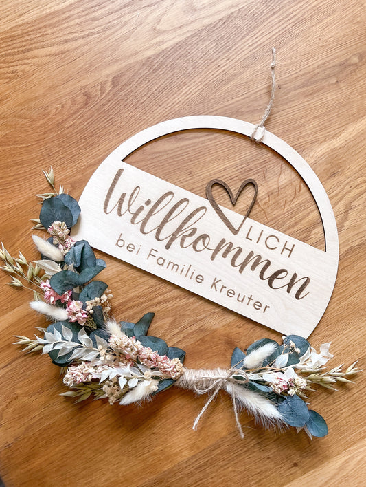 Willkommensschild Herz mit Trockenblumen