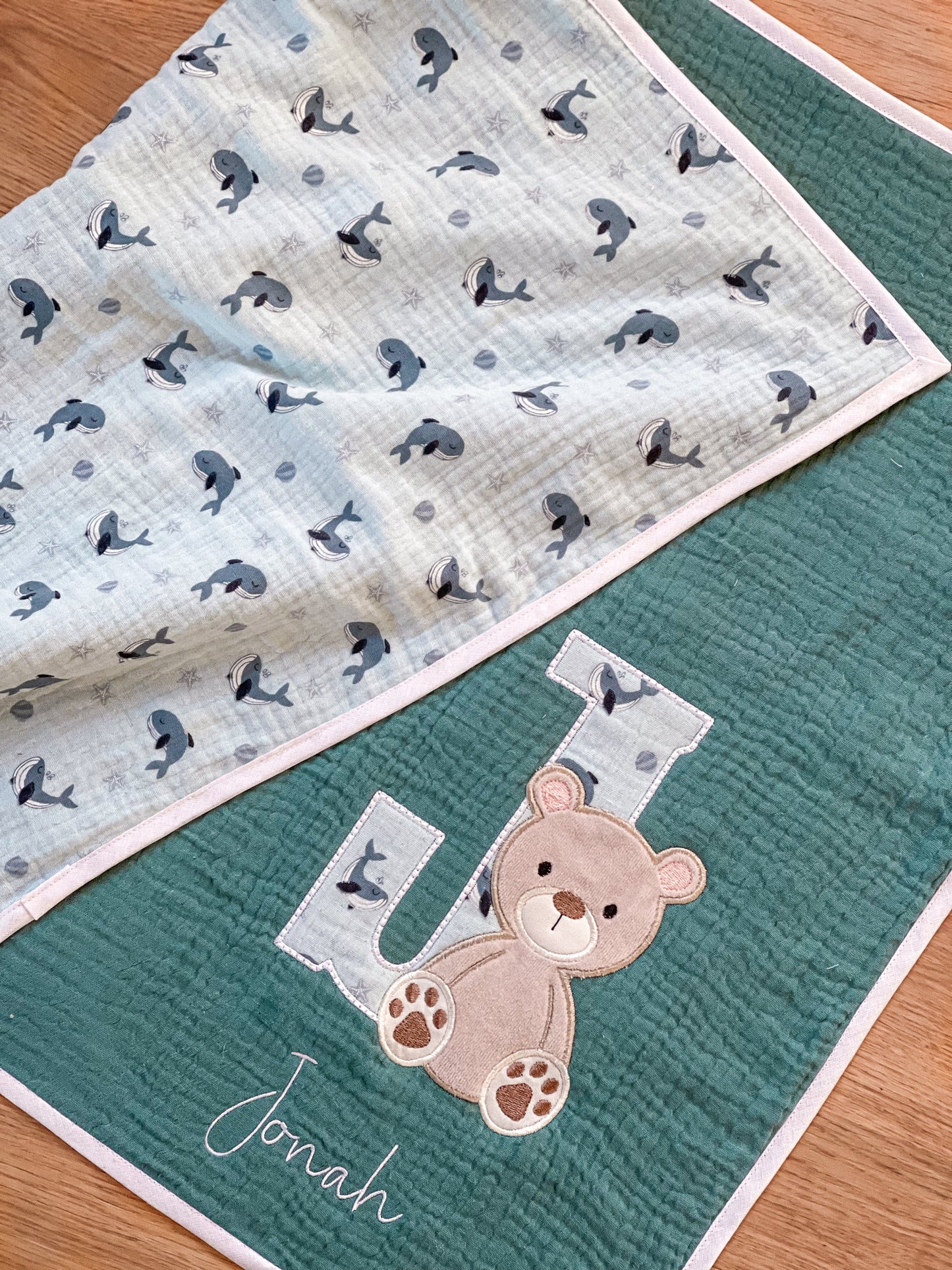 Babydecke Musselin Bär Monogramm