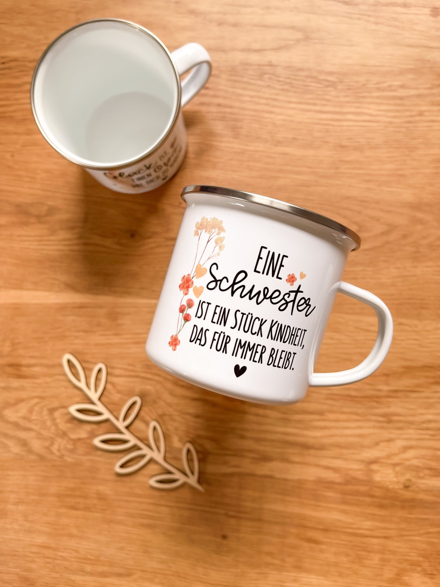 Emaille Häferl •Eine Schwester - orange•