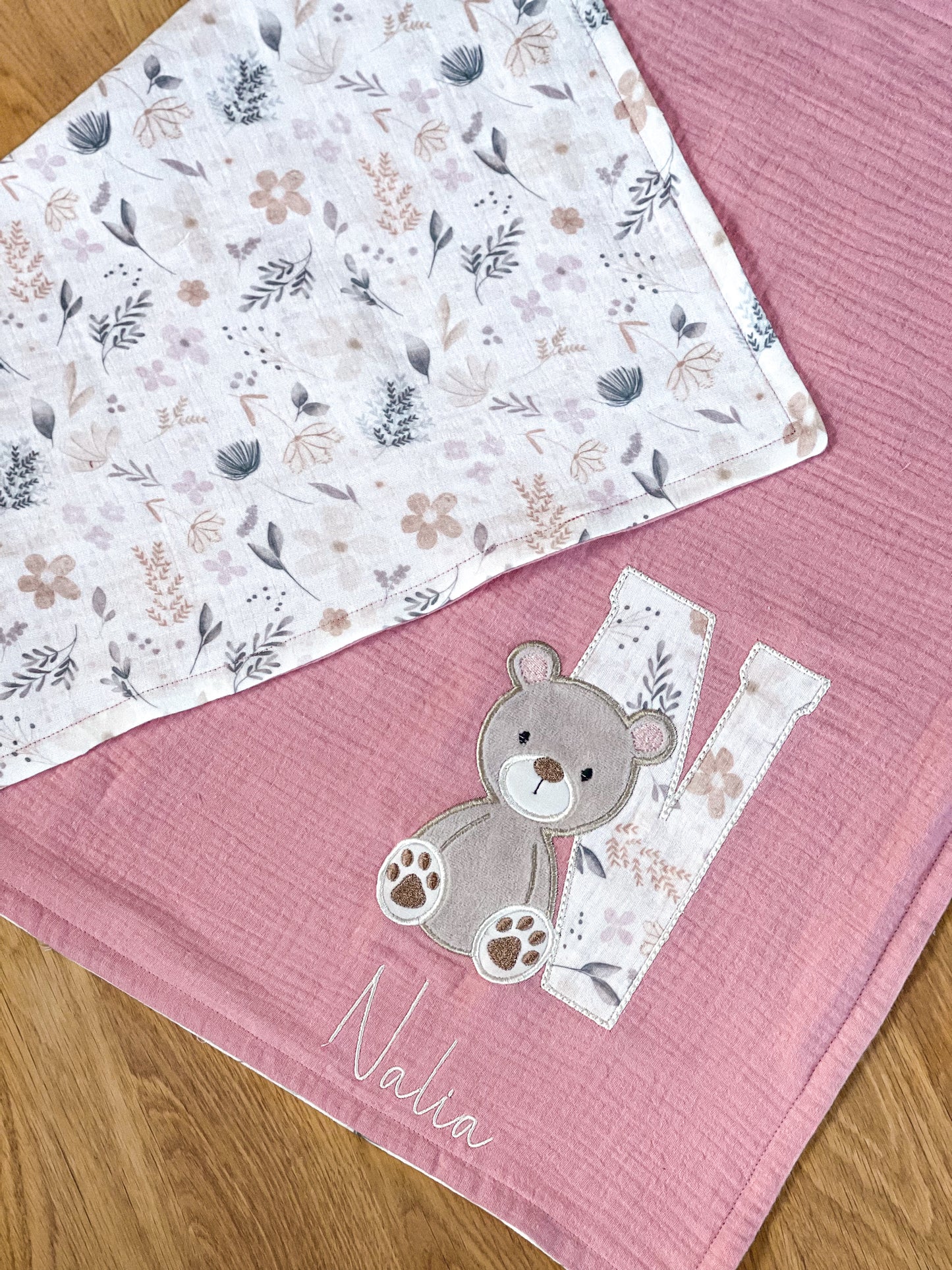 Babydecke Musselin Bär Monogramm