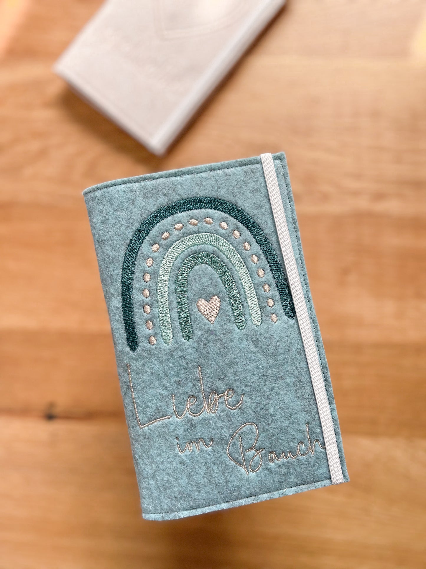 Mutter-Kind-Pass Hülle •Regenbogen Punkte•